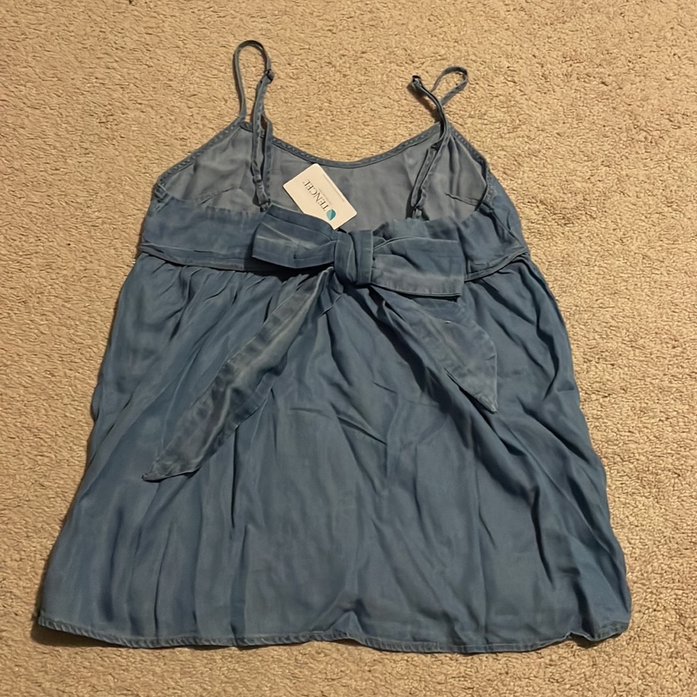Blue Tank Top with Bow back - Picture 2 of 3